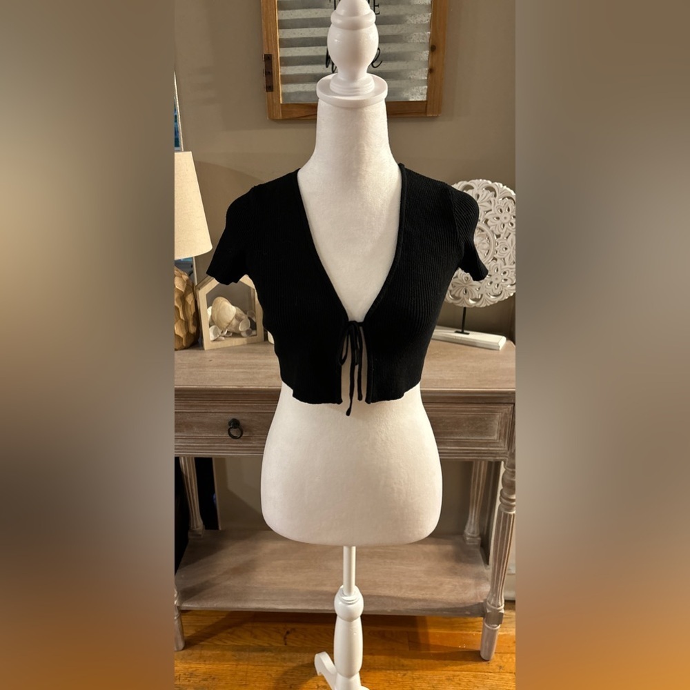Glassons Tie Front Crop Top